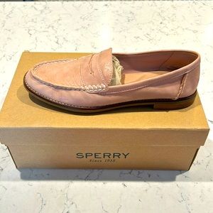 Sperry Seaport Penny Loafer in Blush Pink size 9.5 M (USA)